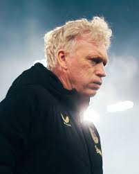 🗣 "The takeover is holding them back" 'I do think'- David Moyes drops  fresh Everton relegation claim and Alan Shearer agrees👀 Check comment  section for full story link👇