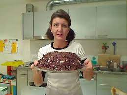 Kuchen mit einem messer vorsichtig vom formrandlösen. Erziehungsbasar Der Beste Kuchen Der Welt Youtube