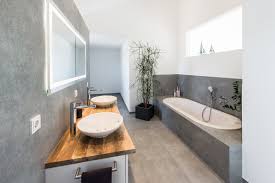 Doch das heißt heutzutage gott sei dank nicht mehr, dass die bodenfliesen oder die. Referenz Lichtdurchflutet Modern Fliesen Design Hartmann