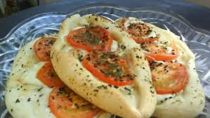 Italienische Tomaten Mozzarella Schiffchen Tomate Mozzarella Rezepte Mozzarella