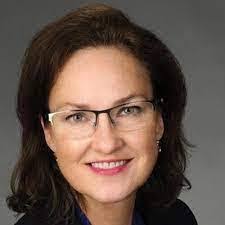 Andrea Burroughs's Instagram, Twitter & Facebook