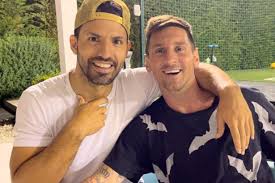 Barcelona said agüero will be with the club beginning on july 1, after his contract with manchester city. Caur7j0 O7r Bm