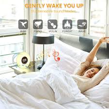 La camera da letto è l'ambiente più intimo e personale della casa. Sveglia Con Sveglia Suoni Naturali E Funzione Di Controllo Touch Protezione Per Gli Occhi Con Radio Fm Lampada Da Comodino Zxvsdrh Luce Solare 9 Colori Simulazione Del Tramonto Illuminazione Per Interni Illuminazione