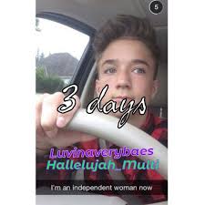 Something happened again! It was honestly one of the most incredible shows.  I loved meeting sombr, Kyle and Daniel. Kyle waving at me, Sal smiling at  me after I waved at him