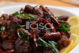 Hidangan Ala India Ini Pastinya Menambat Selera Sesiapa Sahaja Yang Gemarkan Daging Kambing Sebagai Bahan Utama Masakan Pe Indian Food Recipes Food Easy Meals