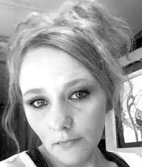 Amanda Currence's Instagram, Twitter & Facebook