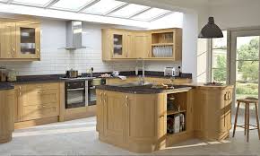 Shaker Light Oak Timber Kitchen Image 2 Timber Kitchen Kitchen Flooring Kitchen Design