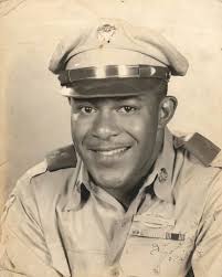 the sky was also a shelter to few…” -Neha Bindal, Table for One Families of  #Darfur take shelter under a scraggle of Sahara/Sahel Desert trees in  Shigek Karo, a town in the