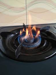 Api biru mempunyai suhu sekitar 1500 derajat celcius, mungkin api ini sering kita jumpai di kompor gas yang ada di dapur. Bila Api Dapur Berubah Oren Semudah Cara Ni Boleh Buat Untuk Jadikan Biru Keluarga