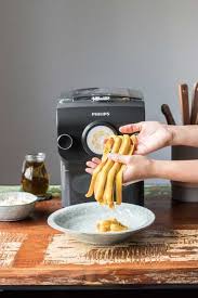 Zweierlei Selbstgemachte Nudeln Mit Dem Pastamaker Glutenfrei Und Vegan Rezept In 2020 Pastamaker Selbstgemachte Nudeln Nudeln