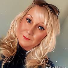 Naomi Knott (@Nim_Knott)