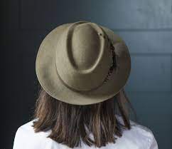 Vintage Brown Women S Fedora Hat Feathers Trim Felt Etsy Womens Fedora Womens Fedora Hat Hats For Women