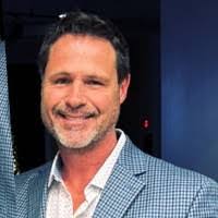 Thomas Leonelli's Instagram, Twitter & Facebook