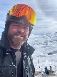 Skiing partner wanted for January 6th?