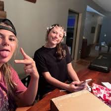 Addison Woolley (addisonlarain19)