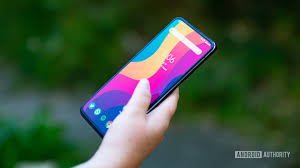 Add zenfone 8 launch event to your calendar, don't miss out the launch event livestream on may 12th 7pm (utc+2). Asus May Release A Small Zenfone 8 To Counter The Iphone 12 Mini Android Authority