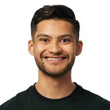 Zak Gates's Instagram, Twitter & Facebook