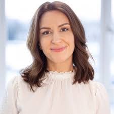 Karen Piontek's Instagram, Twitter & Facebook