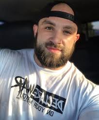 Hello reposting this to see if anybody knos anything about him. Anybody  know any ☕️ or info about this guy? He goes by Quincy