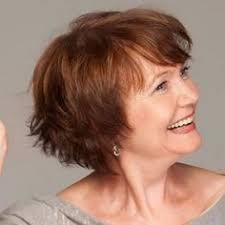 Des idées simples pour un look parfait. Coiffure Femme 60 Ans