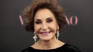 Lauren alexis coomer su 2013-SU-CV-130-GCN LAUREN MOTES.