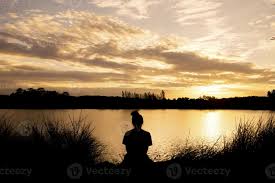 Hope of woman. Silhouette of lonely woman waiting for someone come back to  her 11365872 Stock Photo at Vecteezy