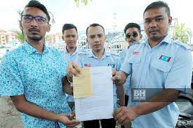Pangkalan chepa atau pengkalan chepa merupakan sebuah bandar terkenal dengan hab penerbangan tersibuk juga pendidikan dan kawasan perindustrian utama di negeri kelantan. Amk Kelantan Buat Laporan Polis Terhadap Takiyuddin