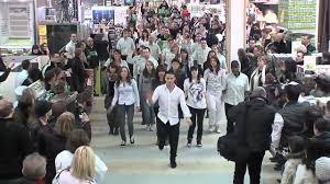 Flashmob Leroy Merlin Reims By Ismael Footzbeul Danca