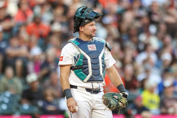 Phillies Owner Sends 'Horrible' Rob Thomson Message Amid Team Turnaround -  Yahoo Sports