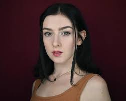 Victoria Mcclure's Instagram, Twitter & Facebook