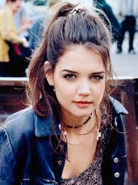 Katie Holmes Disturbing Behavior 1998 90s Hairstyles Katie Holmes Young Hairstyle