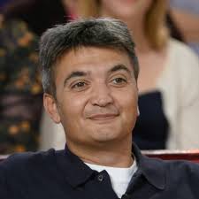 Reviews and scores for movies involving thomas langmann. Qui Est Thomas Langmann Le Producteur Interpelle Alors Qu Il Achetait De La Drogue Gala