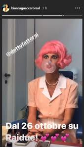L'ospite entra in studio e scoppia in lacrime. Bianca Guaccero Cambio Look Prima Di Detto Fatto In Rosa E Splendida Foto