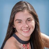 Elizabeth Popham's Instagram, Twitter & Facebook