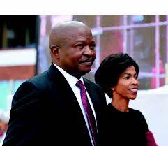 David phelps and his wife have been together since 1992. Betrayed And Angry But Mabuza S Back In The Running As No 2 Citypress