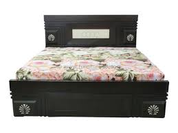 This way when you come across a nick or ding in some wood furniture, you can just rub your dedicated cloth there are different colors of furniture polish for different types of wood. Warnet Polish Brown Modern Double Bed Warranty 4 Year Id 20694996133