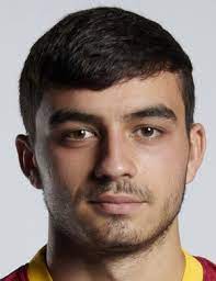 Many fans refer to him as a winger, but just like andrés iniesta, this gives a wrong impression of where he actually plays. Pedri Player Profile 20 21 Transfermarkt