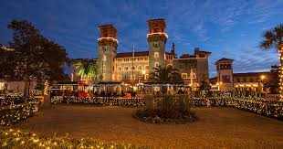 Augustine's nights of lights festivities, the villa zorayda's popular candlelight tours take visitors on guided adventures through this exotic museum. St Augustine Nights Of Lights 2020 2021 Christmas Tours