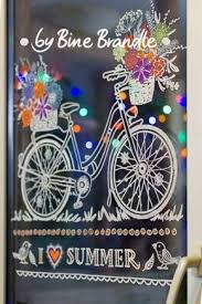 Tolles Blumen Fahrrad Am Fenster Eine Fantastische Fensterdeko Fur Fruhling Und Sommer Mit Hilfe Der T Fenster Kunst Kreidemalerei Auf Kreidetafeln Schreiben