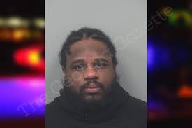 Darrius Pierce's Instagram, Twitter & Facebook