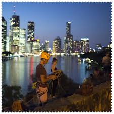 Evening Rock Climbing On The Brisbane River Postcode 4000 Australiaconnected Brisbane Qld Brisbaneriver Australia