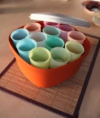 Mes Premiers Yaourts Maison Avec La Recette Tupperware Souvenir D Enfance Recette Tupperware Yaourt Maison Yaourtiere Tupperware