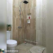 Dinding Kamar Mandi Bagian Shower Beda Keramik Shower Kamar Mandi Rumah