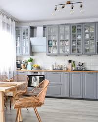 Hello To You How S Your Day My Looong And Tiring I Am Glad That Tomorrow Is Tomorrow Com Imagens Armario Cozinha Casa Verde Cozinha