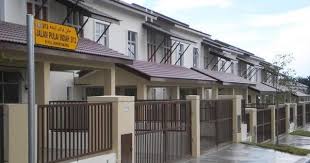 The movie tells about a group who attempt to escape from a house that owned by mysterious lady named dara and her family. 29 Rumah Untuk Dijual Ipoh Png Sipeti