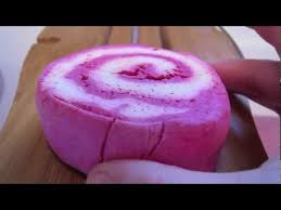 I love the shape of this bubble bar and it's one of my favourite scents from lush. Lush Comforter Bubble Bar Demo Youtube
