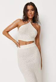 Check the yarn label to find the recommended hook size. Crochet Clothing Crochet Clothes Fashion Missguided
