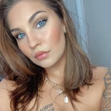 What kind of food is best for senior pitties?