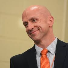 Eric Bacher's Instagram, Twitter & Facebook