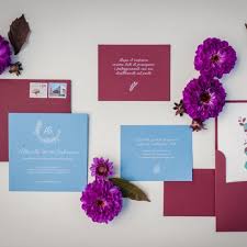 Una volta stabilito il giorno del matrimonio, il luogo della cerimonia e del ricevimento, e fatta la lista degli invitati, è necessario pensare alle partecipazioni e agli inviti di nozze. Matrimonio Se Mancano Sei Mesi Alle Nozze E Tempo Di Partecipazioni Ticinonline